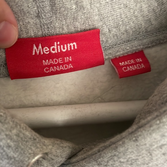 Supreme Hoodie - Never worn - Picture 5 of 5